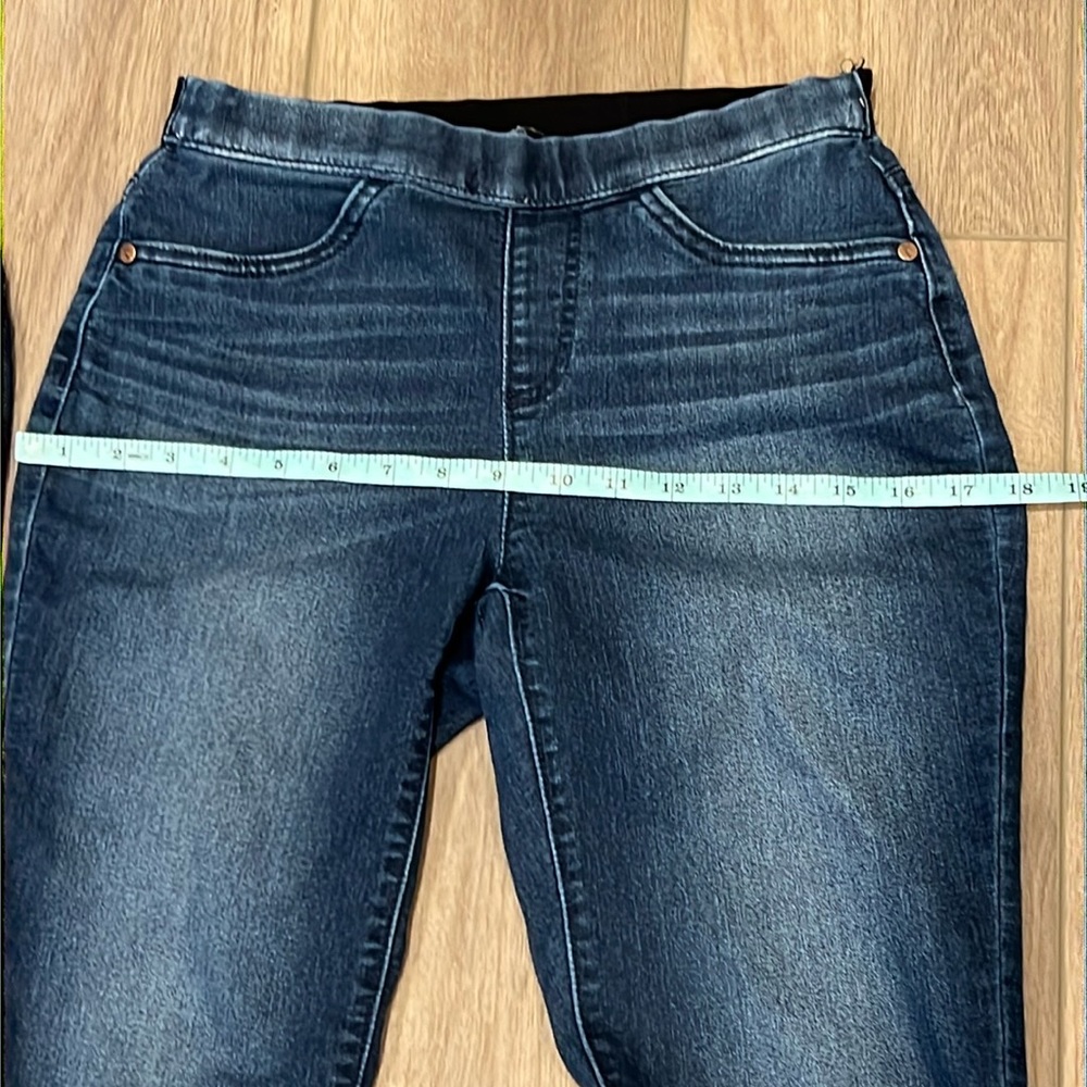 Bundle of Two Identical Simply Vera Vera Wang Cropped Stretch Jeans Size 4 - Picture 8 of 16